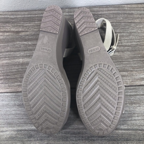 Crocs Leigh II Wedge Sandals sz 9 - Picture 6 of 15
